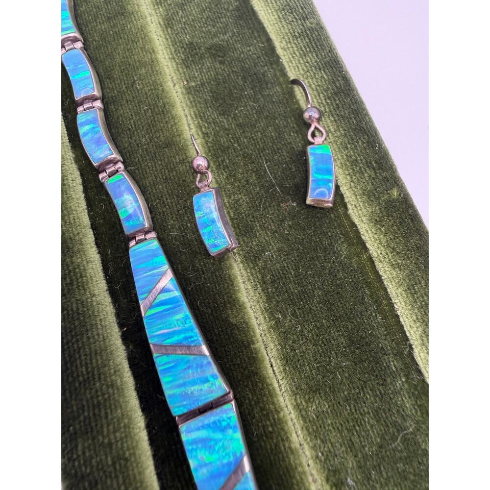 E. LUNAS 950 Sterling Silver blue Opal Inlay Bracelet and Earrings Set - Picture 4 of 9